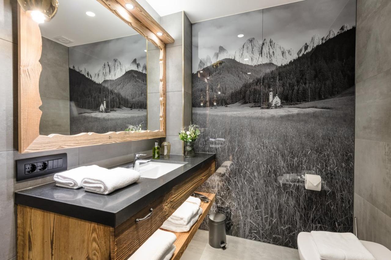 Mondi Hotel Tscherms Екстер'єр фото