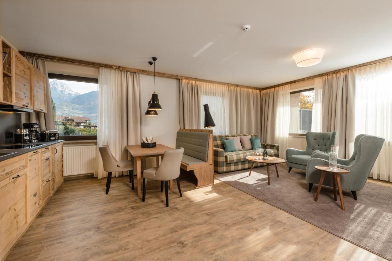 Mondi Hotel Tscherms Екстер'єр фото