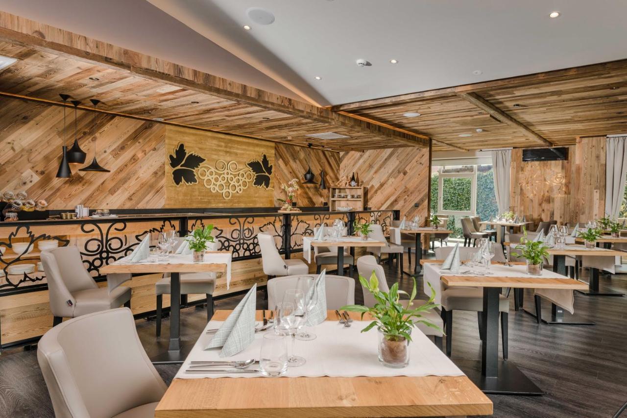 Mondi Hotel Tscherms Екстер'єр фото