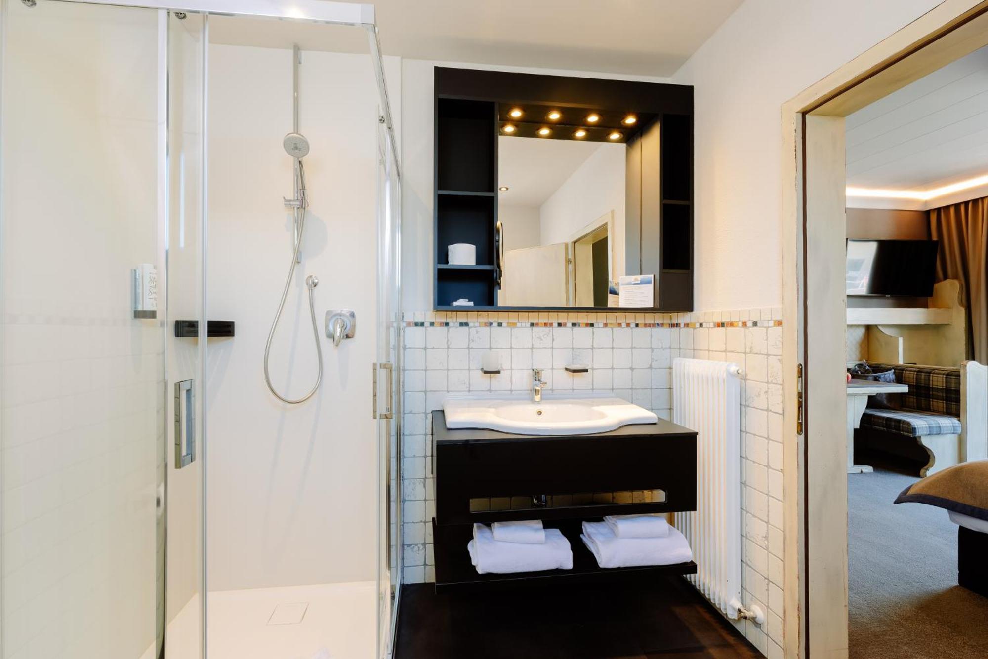 Mondi Hotel Tscherms Екстер'єр фото